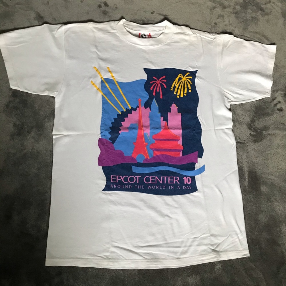 VINTAGE Epcot Center 10 Disney Designs Tee